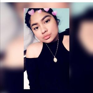 Meet your Posher, Areli